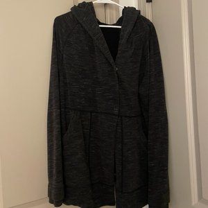 Lululemon Size 6 Charcoal Women's Sweater Wrap